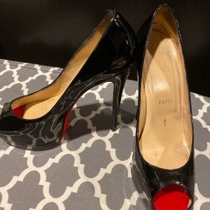 Size 40.5 Used Christian Louboutin